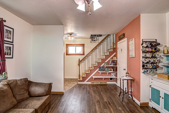 02 - Living Room-4