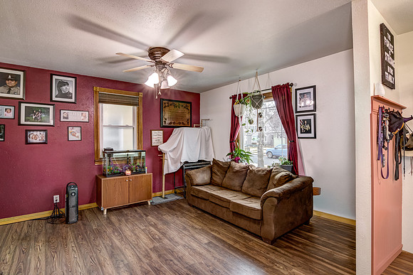 02 - Living Room-2-Edit
