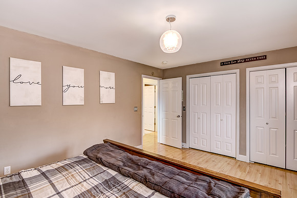 11 - Upper Level Bedroom - 1-3