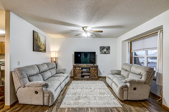 02 - Living Room-2