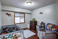 10 - Main Level Bedroom - 1-1 (2)