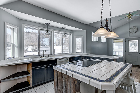 03 - Kitchen-2