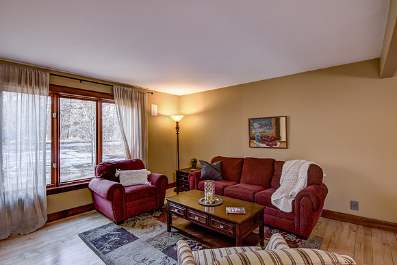 02 - Living Room-2