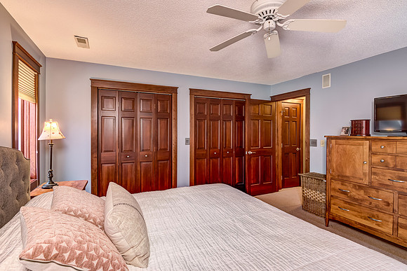 06 - Primary Bedroom-2