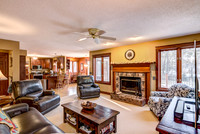 05 - Family Room-4