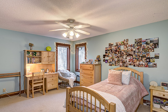 11 - Upper Level Bedroom - 2-1