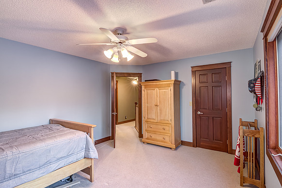 11 - Upper Level Bedroom - 3-2