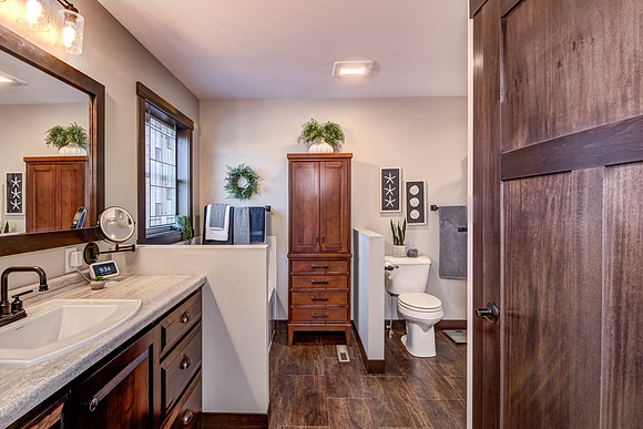 07 - Primary Bathroom-1