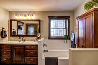 07 - Primary Bathroom-3