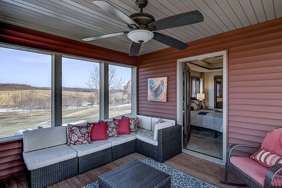 09 - Seasonal Porch-1