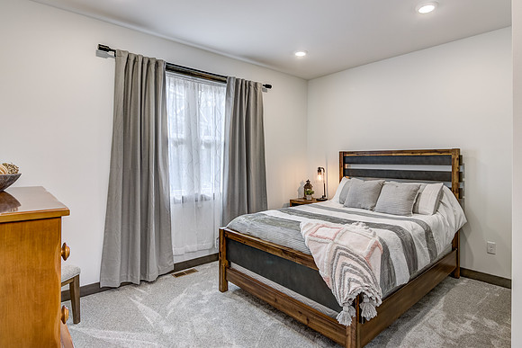 10 - Main Level Bedroom - 1-1