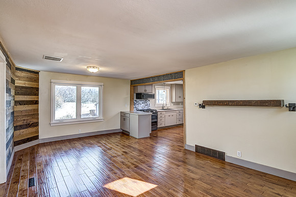 02 - Living Room-4