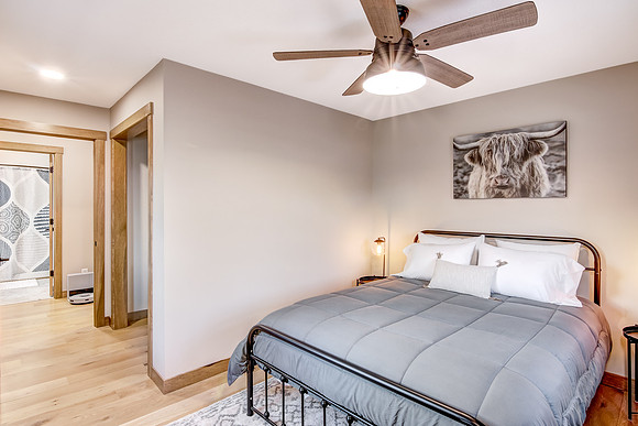 10 - Main Level Bedroom - 1-2