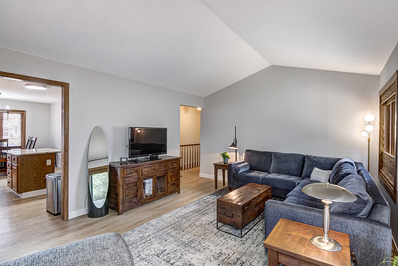 02 - Living Room-4