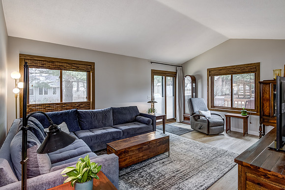 02 - Living Room-2