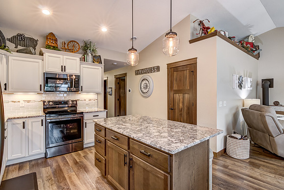 03 - Kitchen-3