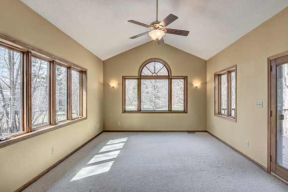 05 - Family Room-1