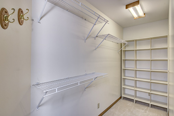 06 - Primary Bedroom-3