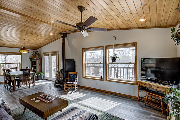 02 - Living Room-5-Edit