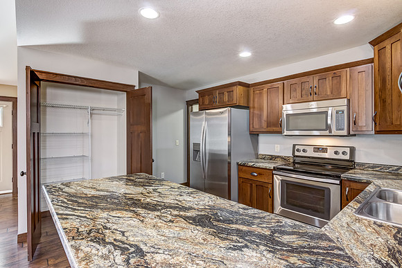 03 - Kitchen-3