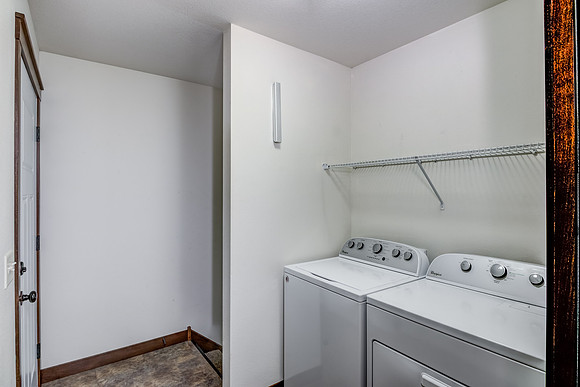 15 - Laundry-1