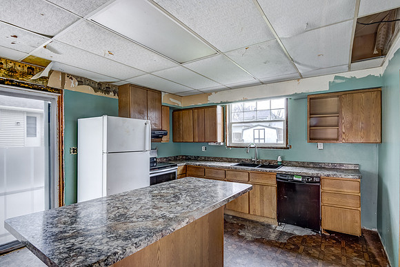 03 - Kitchen-4