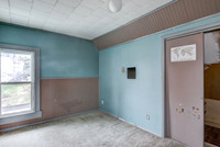 11 - Upper Level Bedroom - 2-1