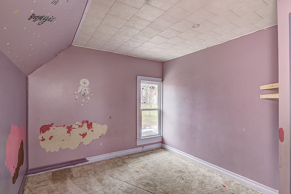 11 - Upper Level Bedroom - 3-1