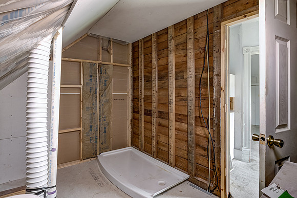 12b - Bathroom-2