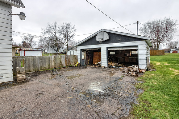 17a - Garage-1