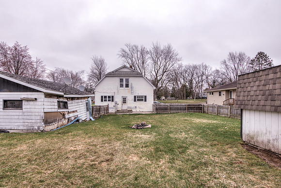 19 - Backyard-1