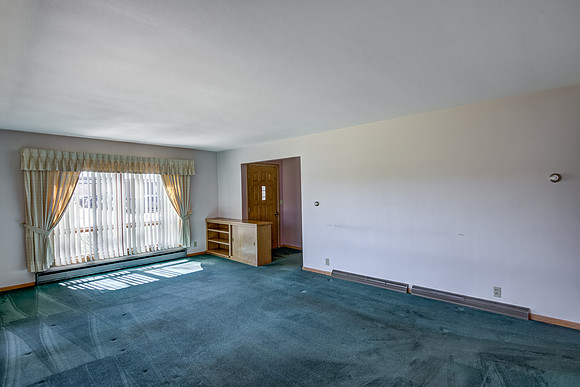 02 - Living Room-2