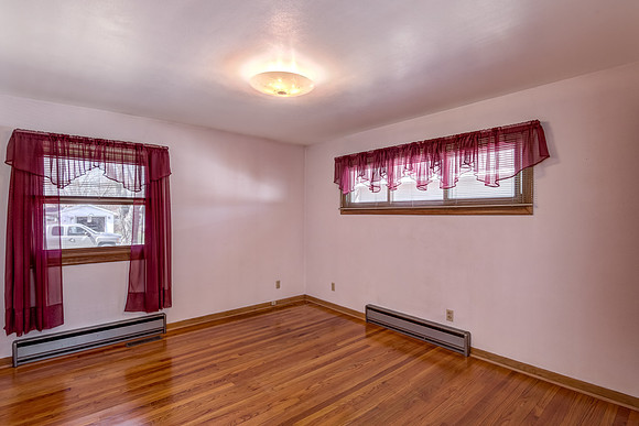 10 - Main Level Bedroom - 1-1