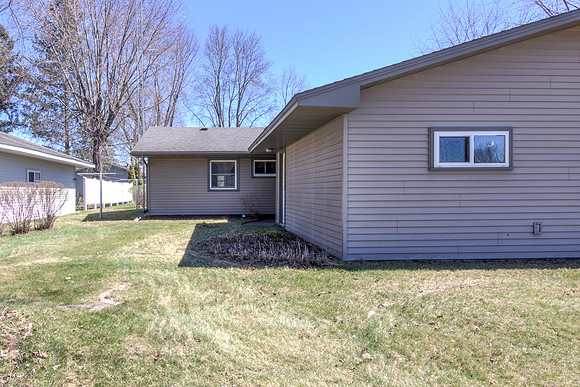 19 - Backyard-3