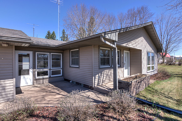 20 - Exterior-2