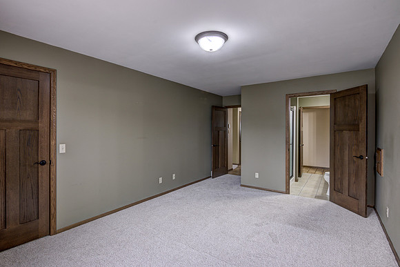 06 - Primary Bedroom-2