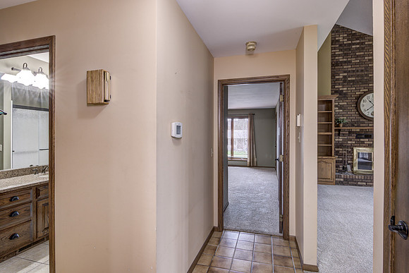 16A - Interior-1