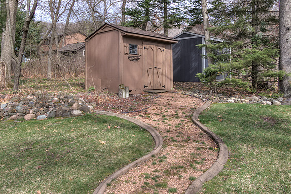 18 - Outbuilding-1