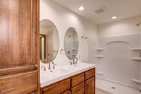 07 - Primary Bathroom-1