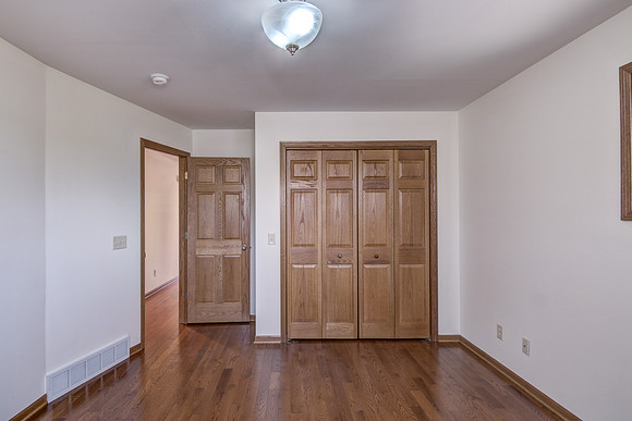 10 - Main Level Bedroom - 1-2