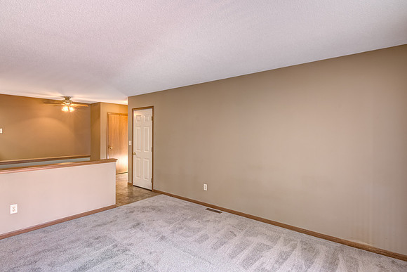 02 - Living Room-3