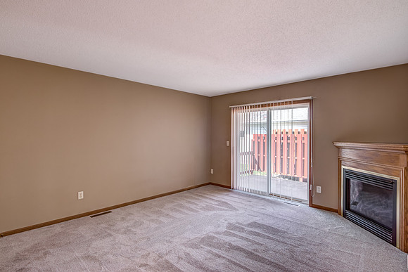 02 - Living Room-4