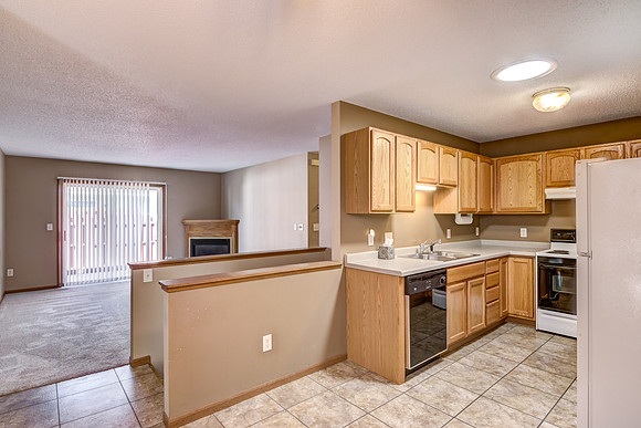 03 - Kitchen-3