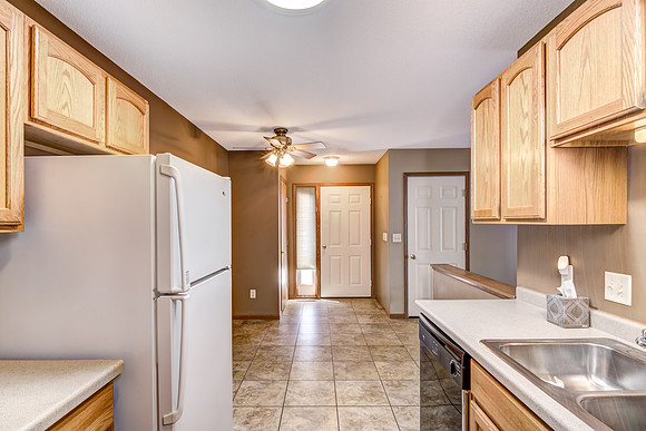 03 - Kitchen-5