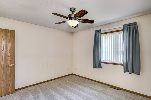 10 - Main Level Bedroom - 1-1