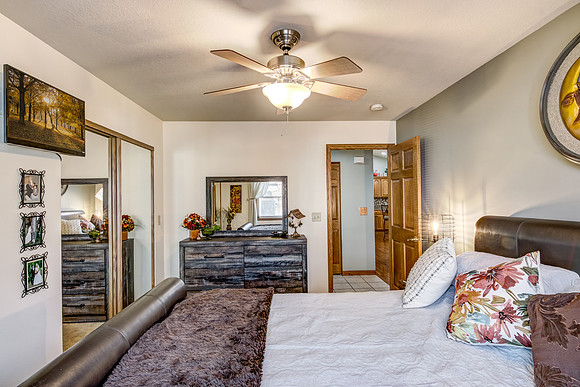 10 - Main Level Bedroom - 1-2