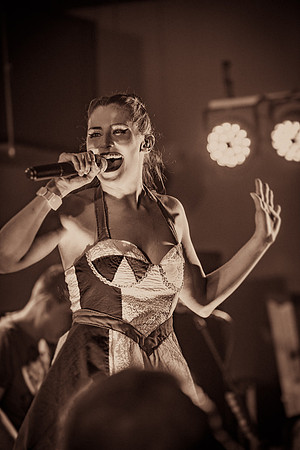 TLA_2334-2