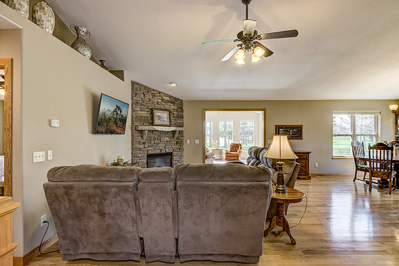 02 - Living Room-3-Edit