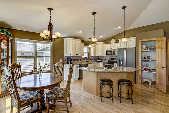 03 - Kitchen-3