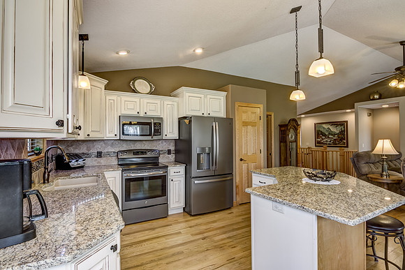 03 - Kitchen-6
